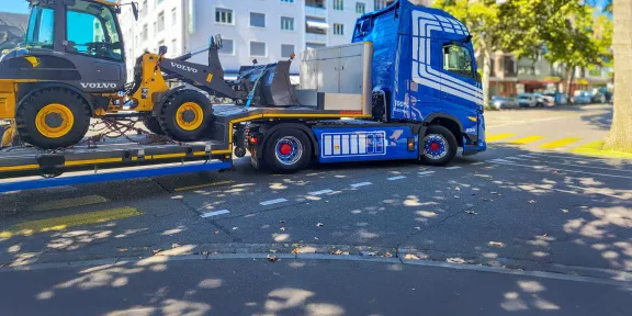 Elektro LKW Baustelle