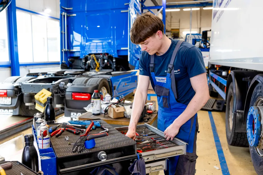 Lehre Automobilfachmann