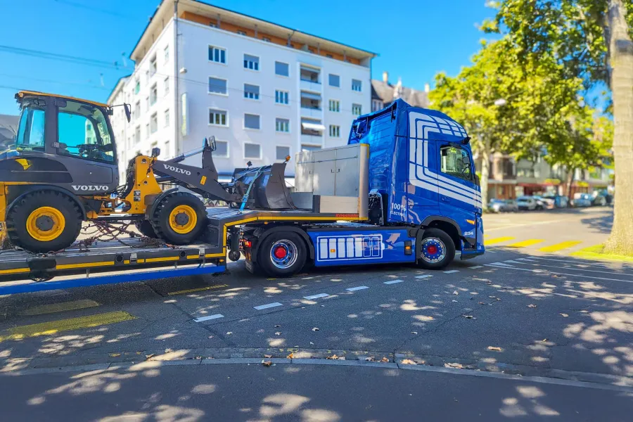 Elektro LKW Baustelle